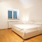 Three-bedroom In Casa vacanze *